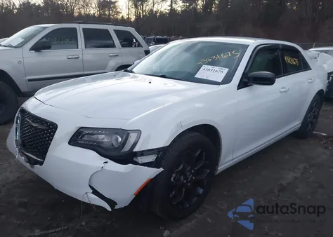 2022 Chrysler 300 Touring Awd из США, поврежденный, VIN 2C3CCARG1NH134582